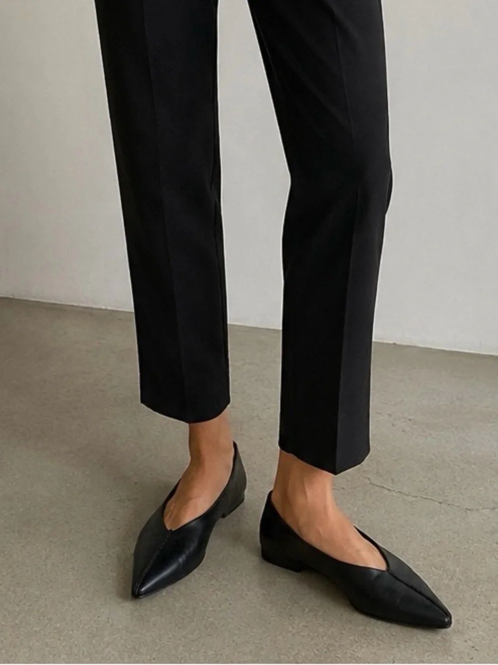 Zara Black Leather Pointed Toe Ballet Flats Women’s EU 37 Minimalist Chic